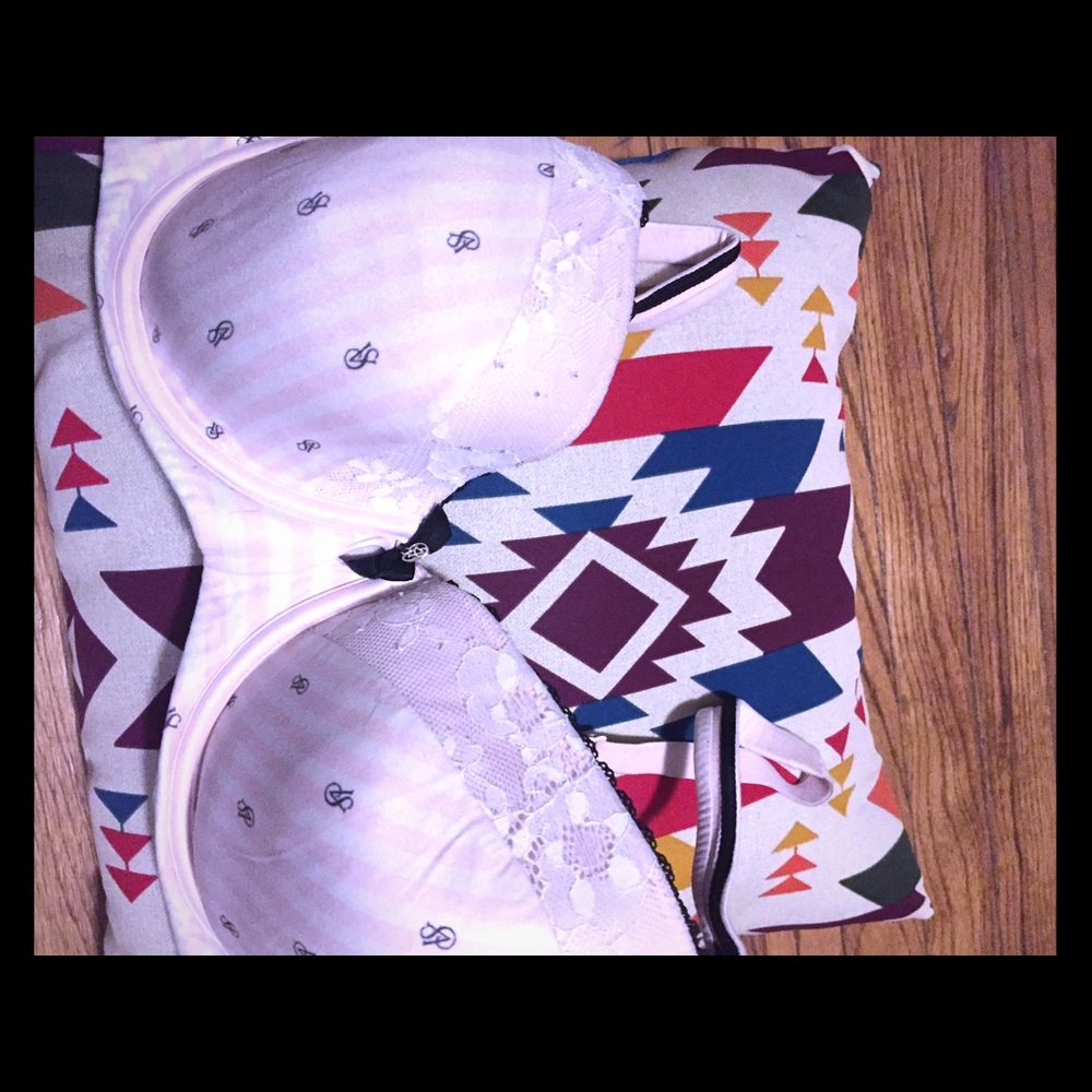 Victoria Secret Bra